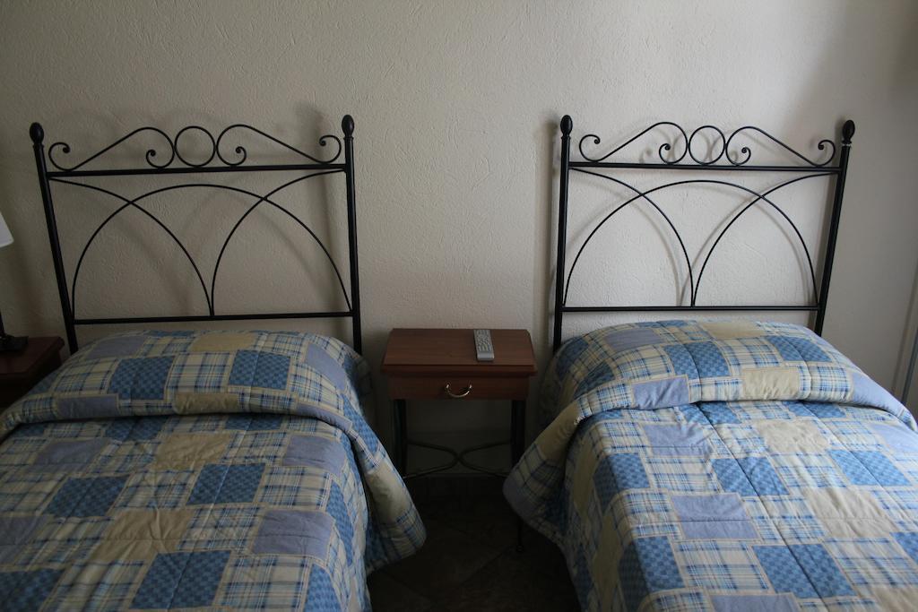 Hotel Porta Santa Maria Busca Habitación foto